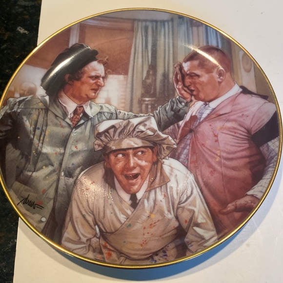 Vintage Set of 6 “The Three Stooges” Plates - Picture 5 of 13
